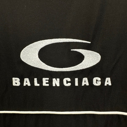 Balenciaga Exclusive Clothing - prezentare produs
