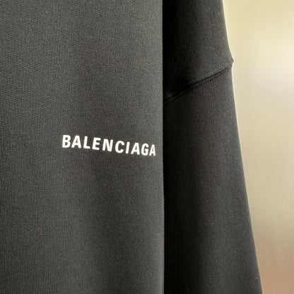 Balenciaga Exclusive Clothing - prezentare produs