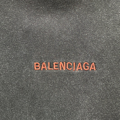 Balenciaga Exclusive Clothing - prezentare produs