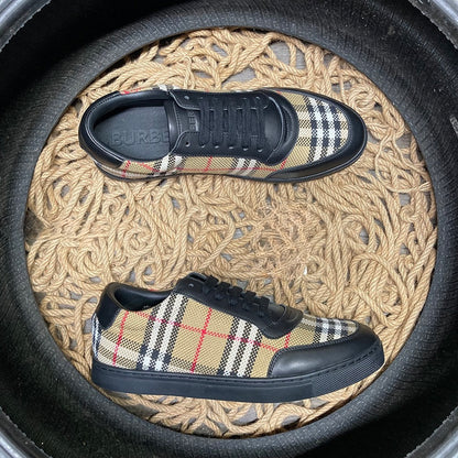 Burberry Exclusive - prezentare produs