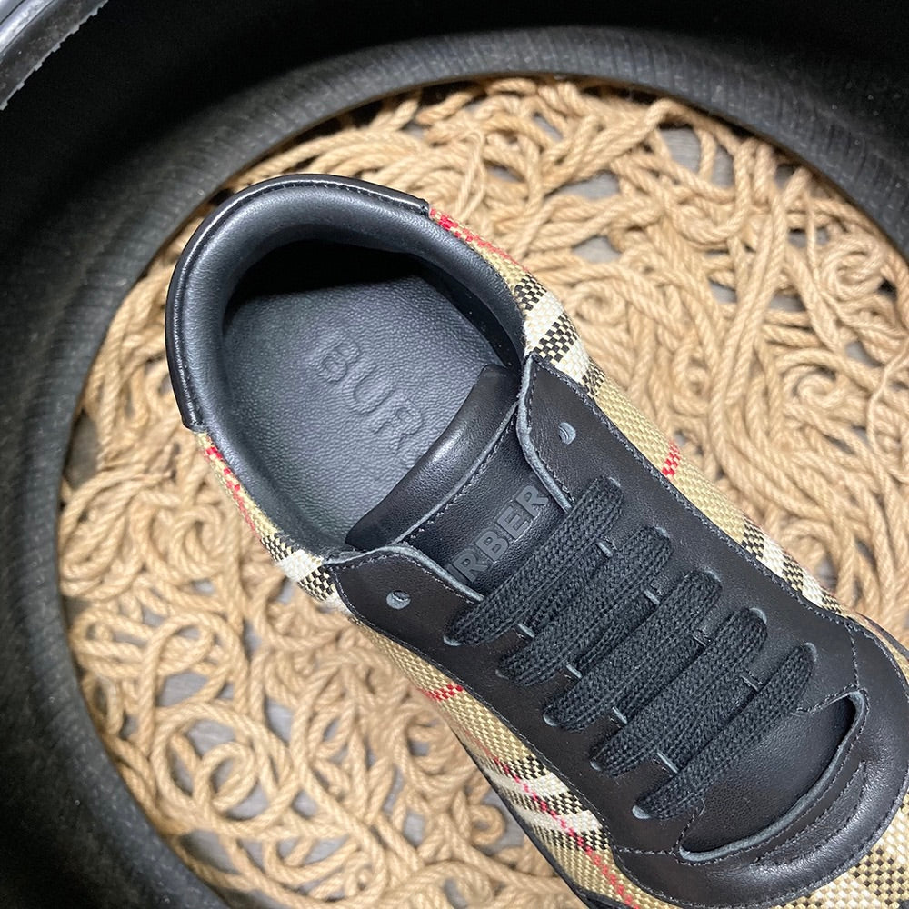 Burberry Exclusive Pantofi sport - prezentare produs