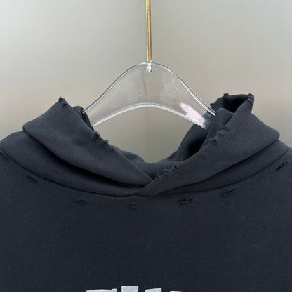 Balenciaga Exclusive Clothing - prezentare produs