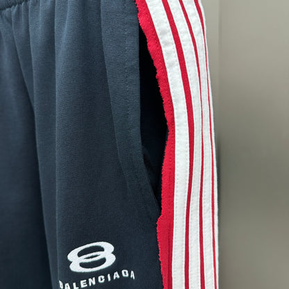 Balenciaga Exclusive Clothing - prezentare produs