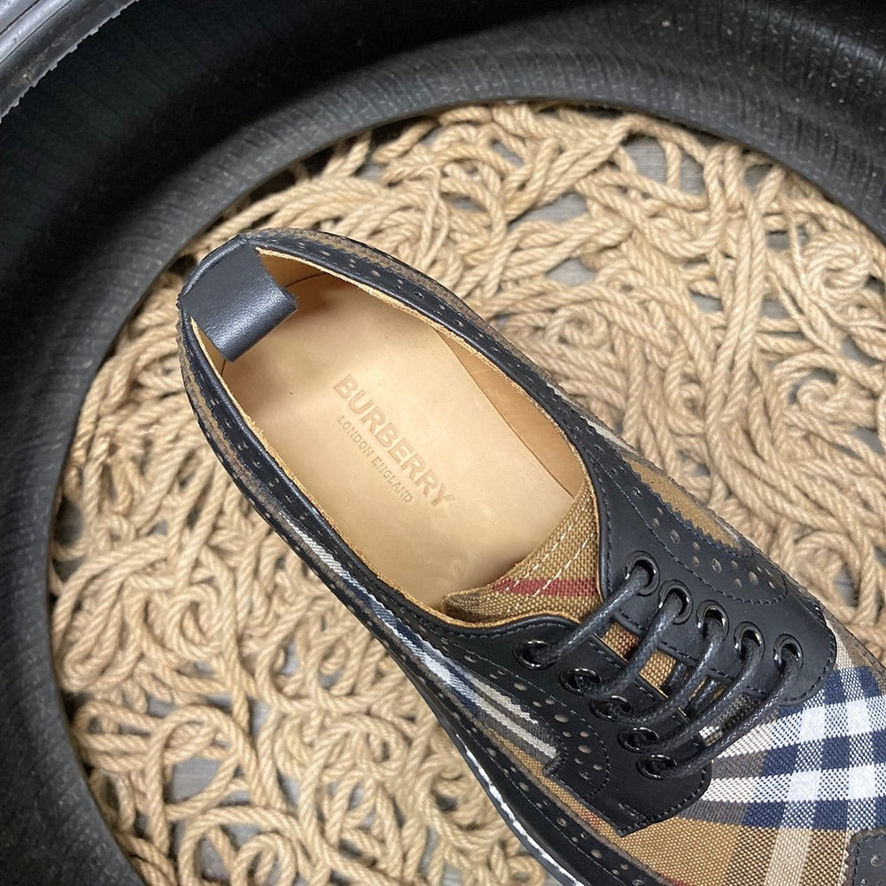 Burberry Exclusive Pantofi sport - prezentare produs