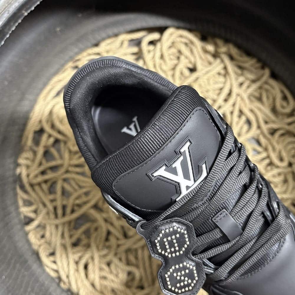 Louis Vuitton LV Trainers Exclusive New Colecție - prezentare produs