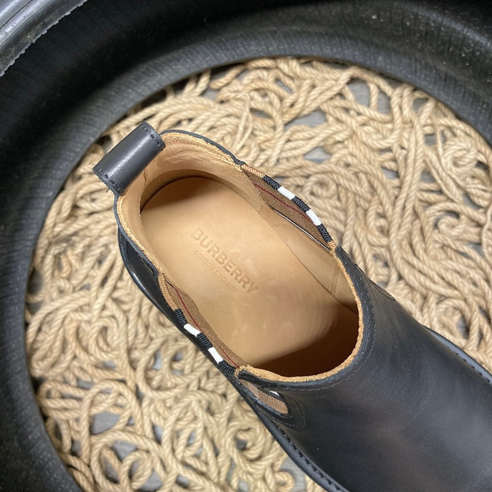 Burberry Exclusive Pantofi sport - prezentare produs