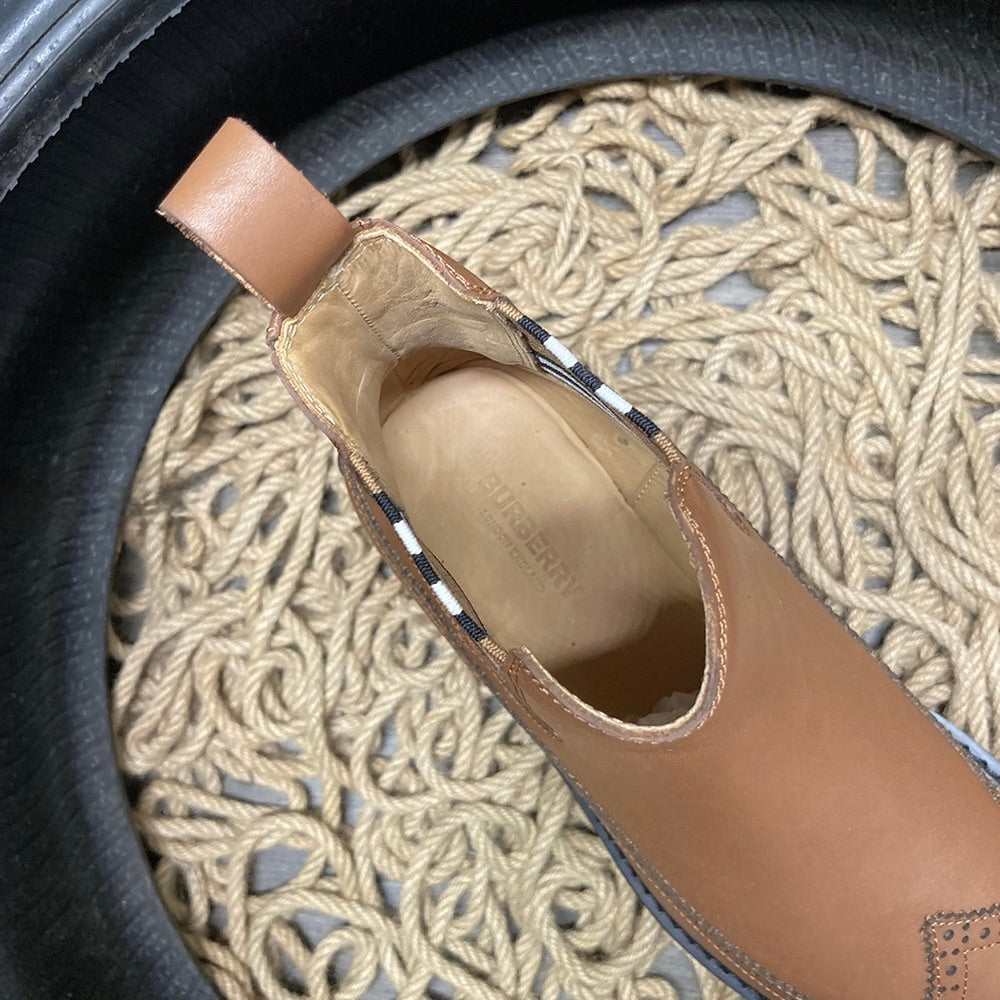 Burberry Exclusive Pantofi sport - prezentare produs