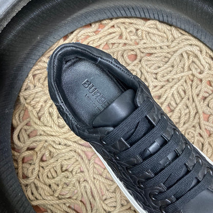 Burberry Exclusive Pantofi sport - prezentare produs