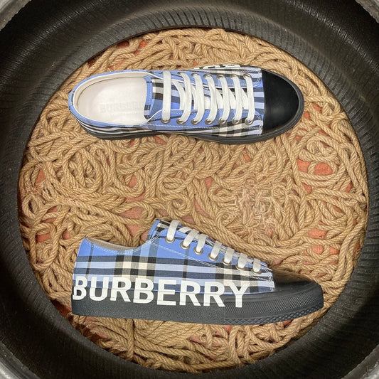 Burberry Exclusive - prezentare produs