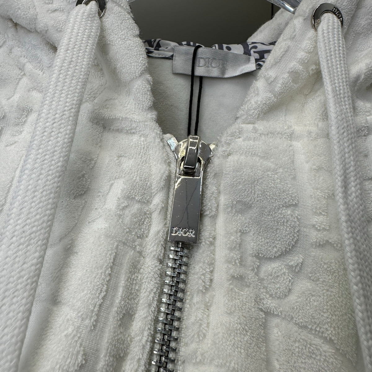 Dior Exclusive Clothing - prezentare produs