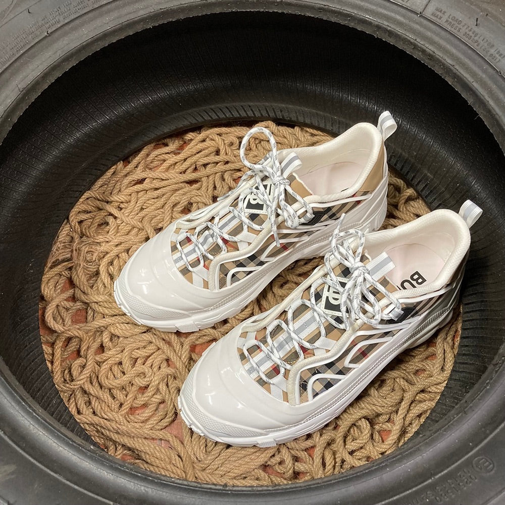 Burberry Exclusive Pantofi sport - prezentare produs