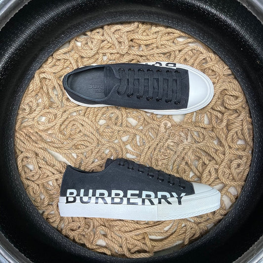 Burberry Exclusive - prezentare produs