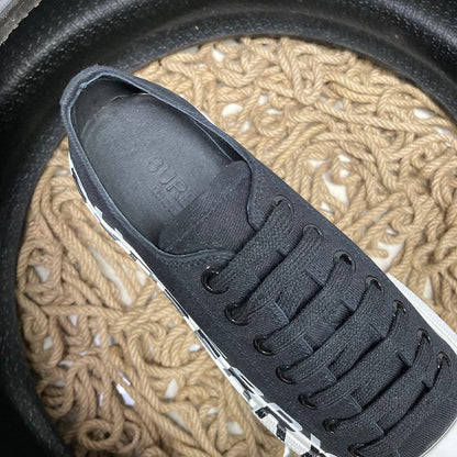 Burberry Exclusive Pantofi sport - prezentare produs