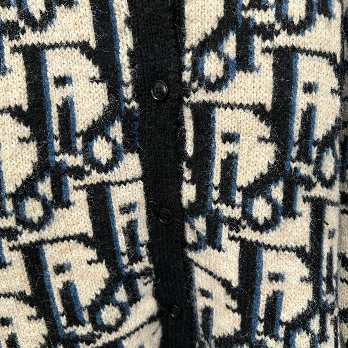 Dior Exclusive Clothing - prezentare produs