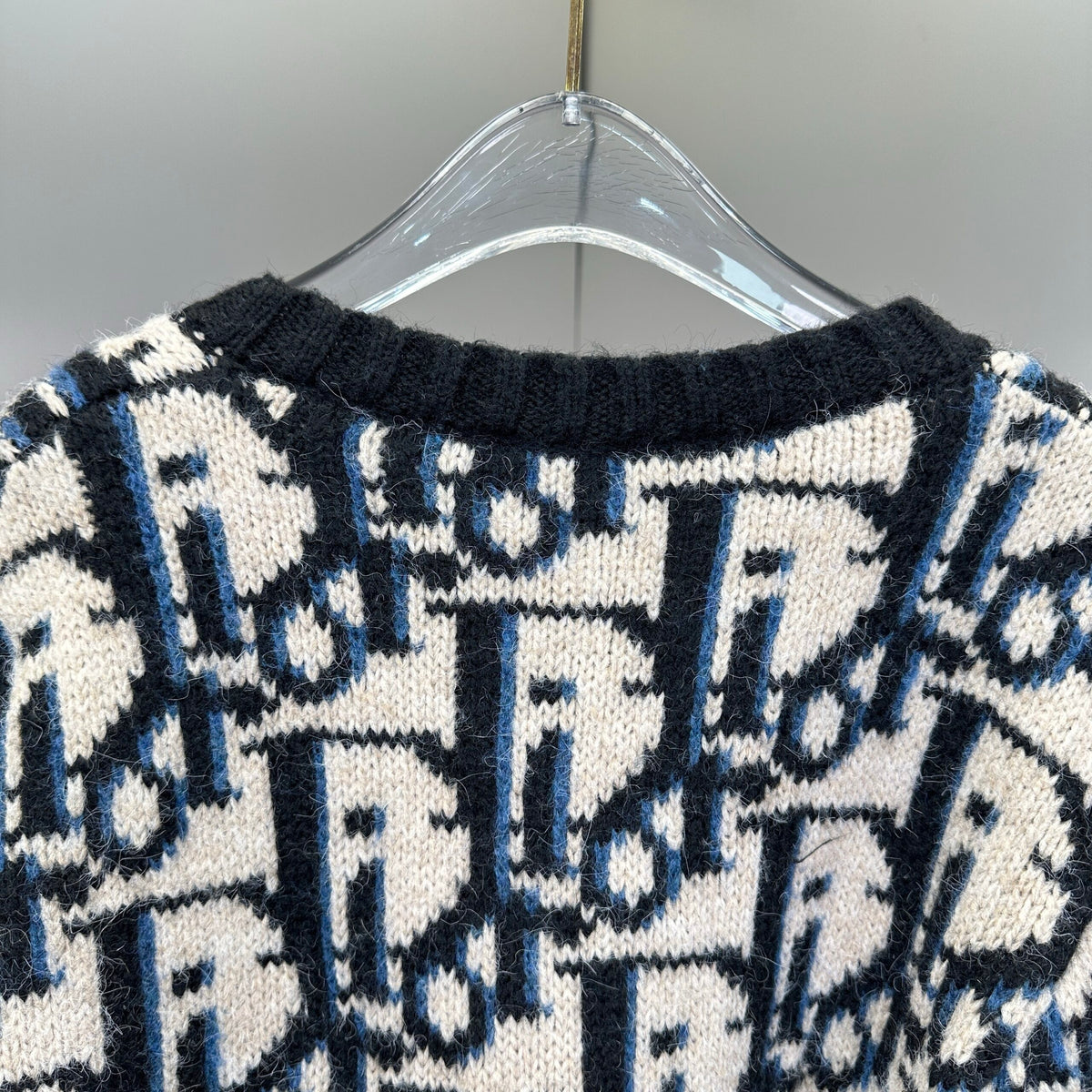 Dior Exclusive Clothing - prezentare produs