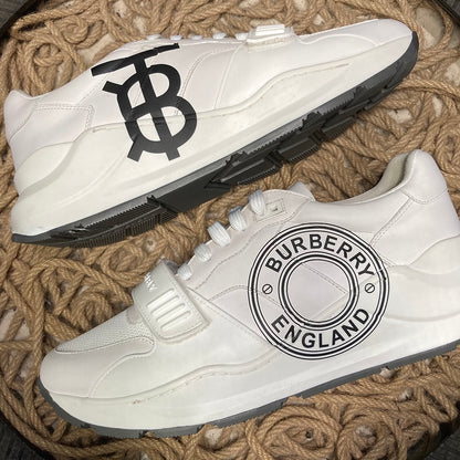 Burberry Exclusive Pantofi sport - prezentare produs