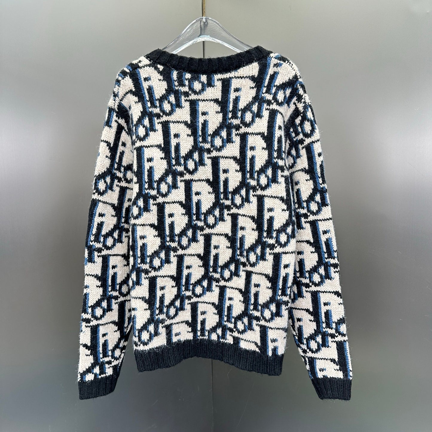 Dior Exclusive Clothing - prezentare produs