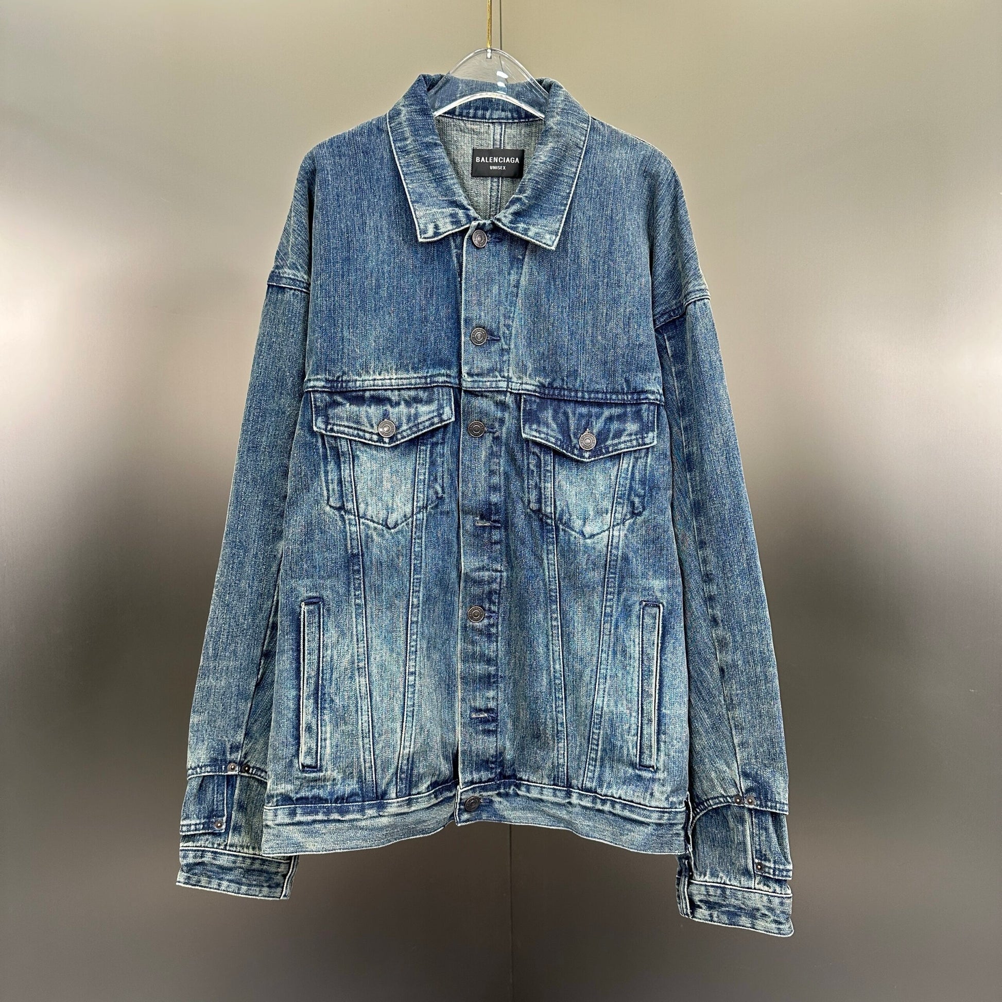 Balenciaga Exclusive Geacă - prezentare produs