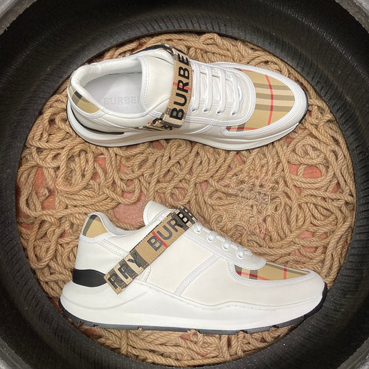 Burberry Exclusive - prezentare produs