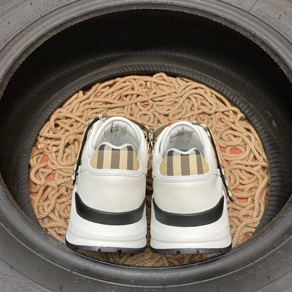 Burberry Exclusive Pantofi sport - prezentare produs