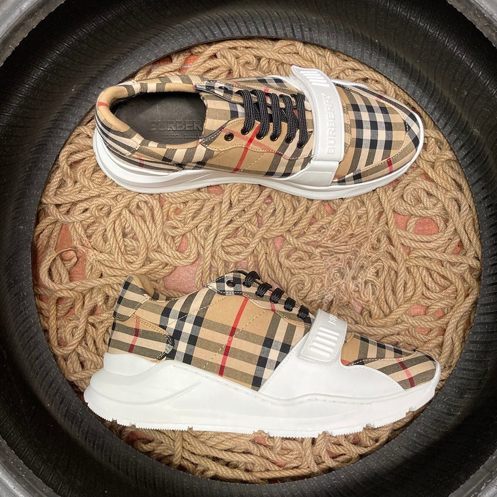 Burberry Exclusive - prezentare produs