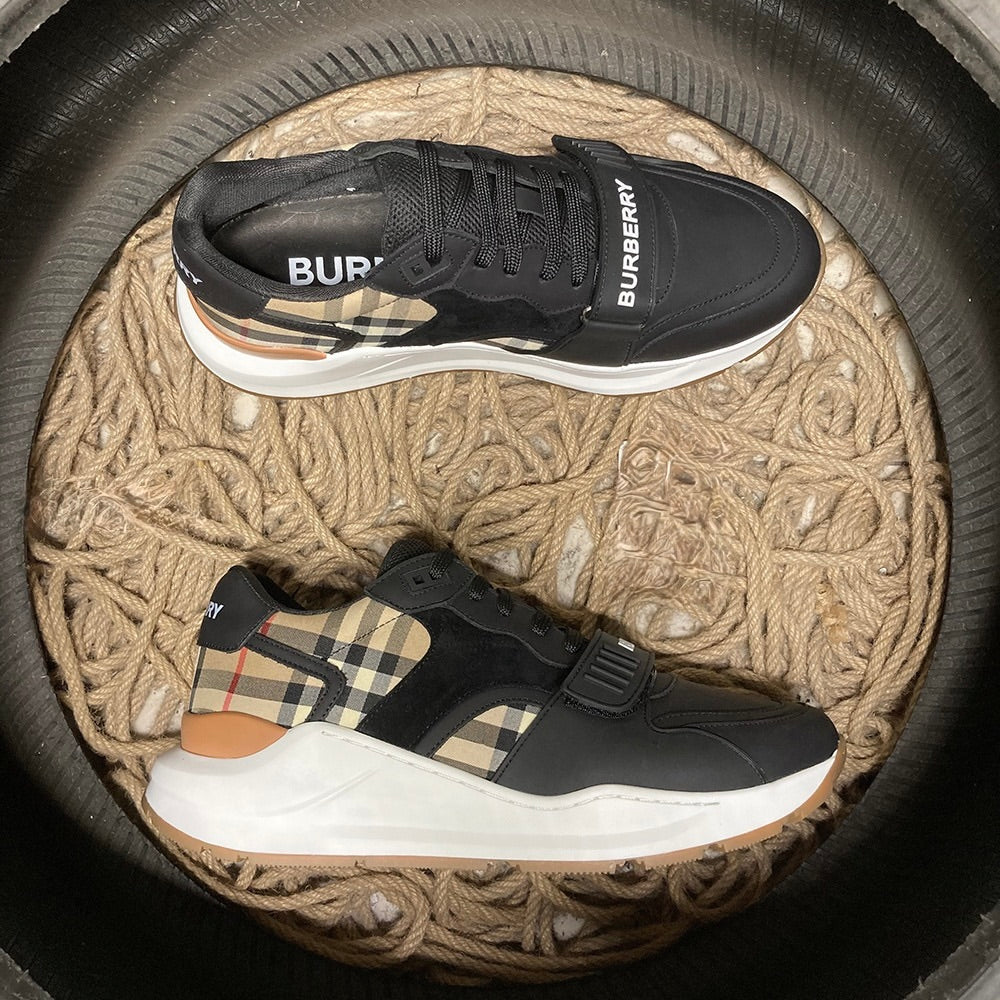 Burberry Exclusive - prezentare produs