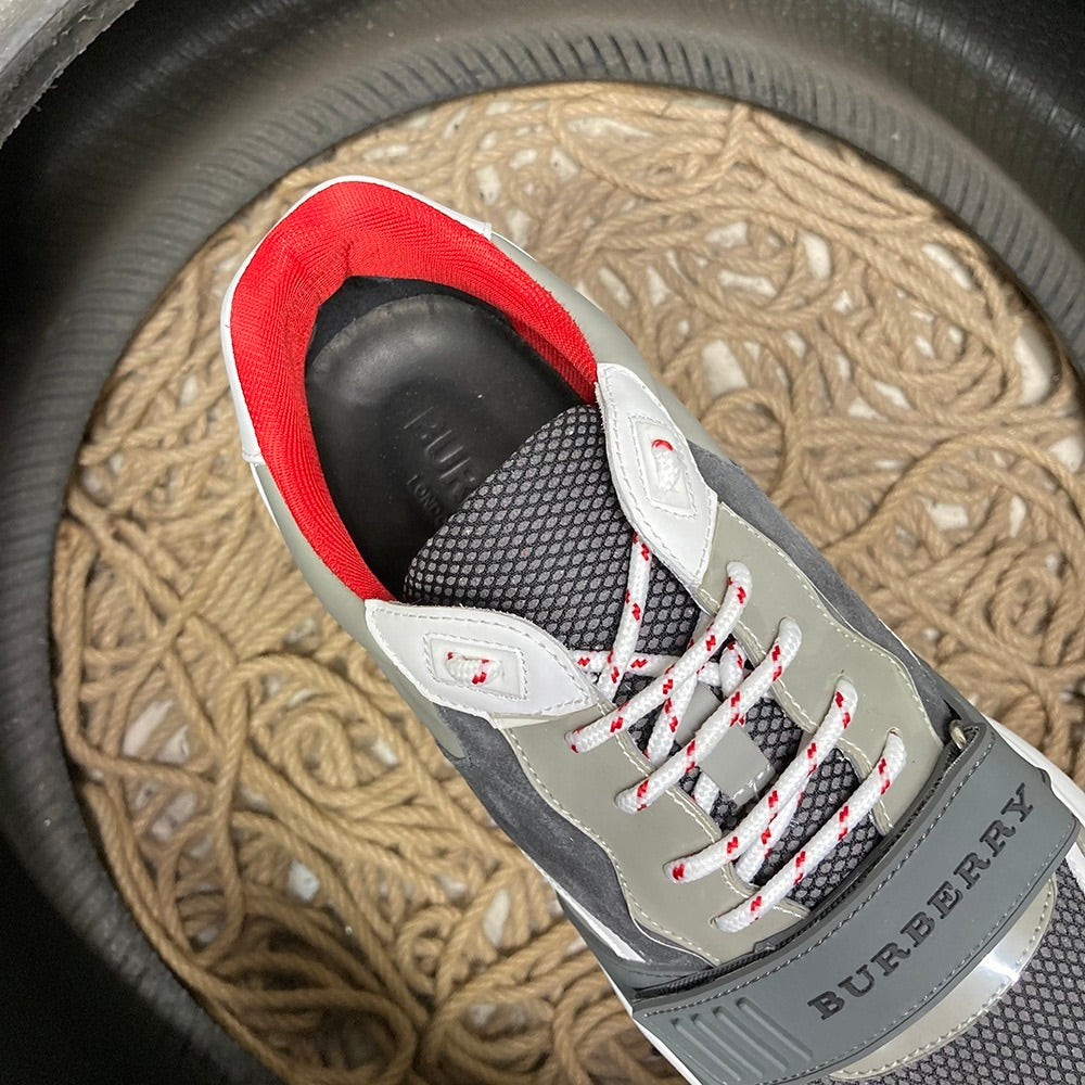 Burberry Exclusive Pantofi sport - prezentare produs