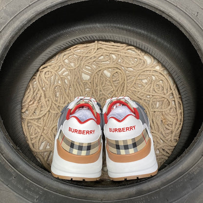 Burberry Exclusive Pantofi sport - prezentare produs