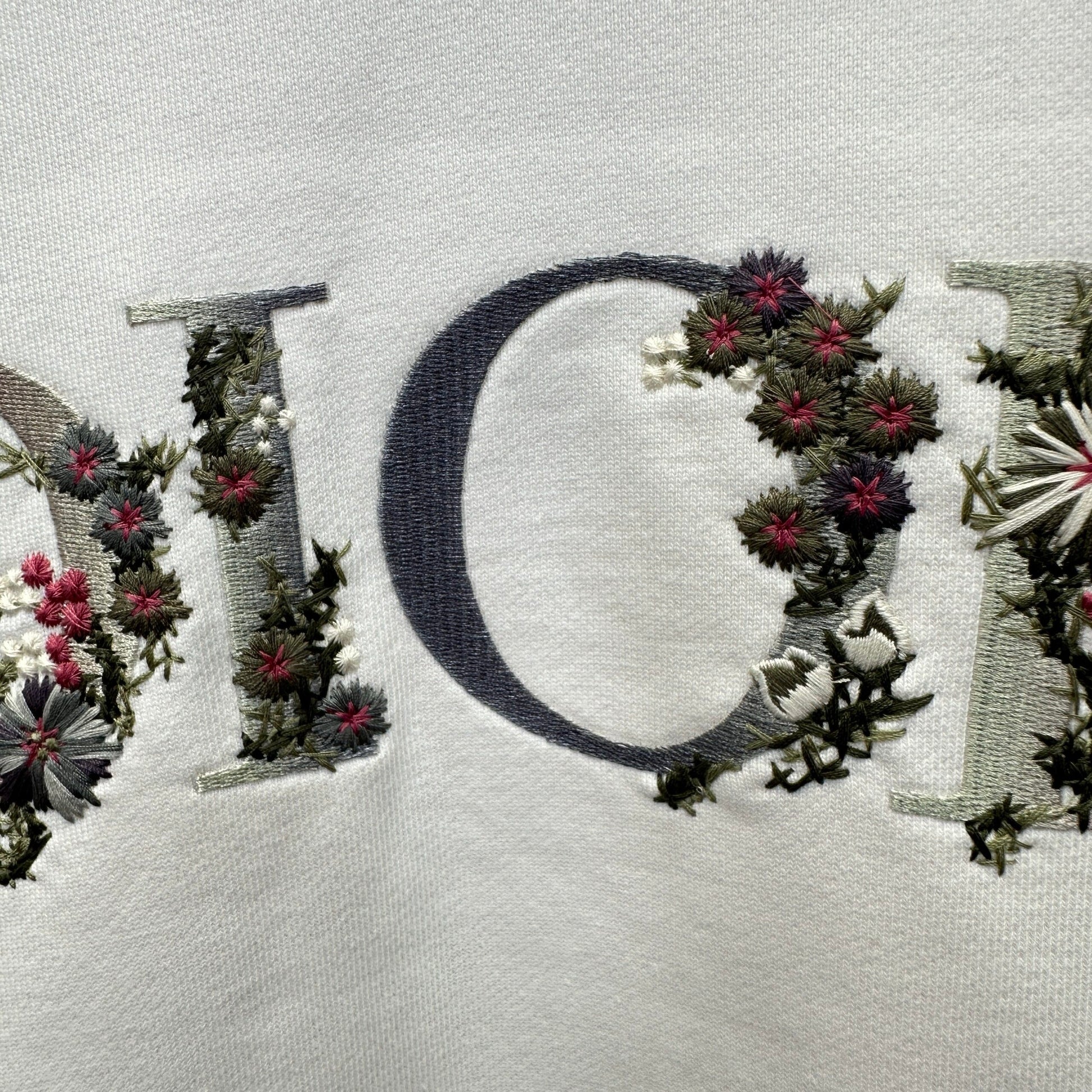 Dior Exclusive Clothing - prezentare produs