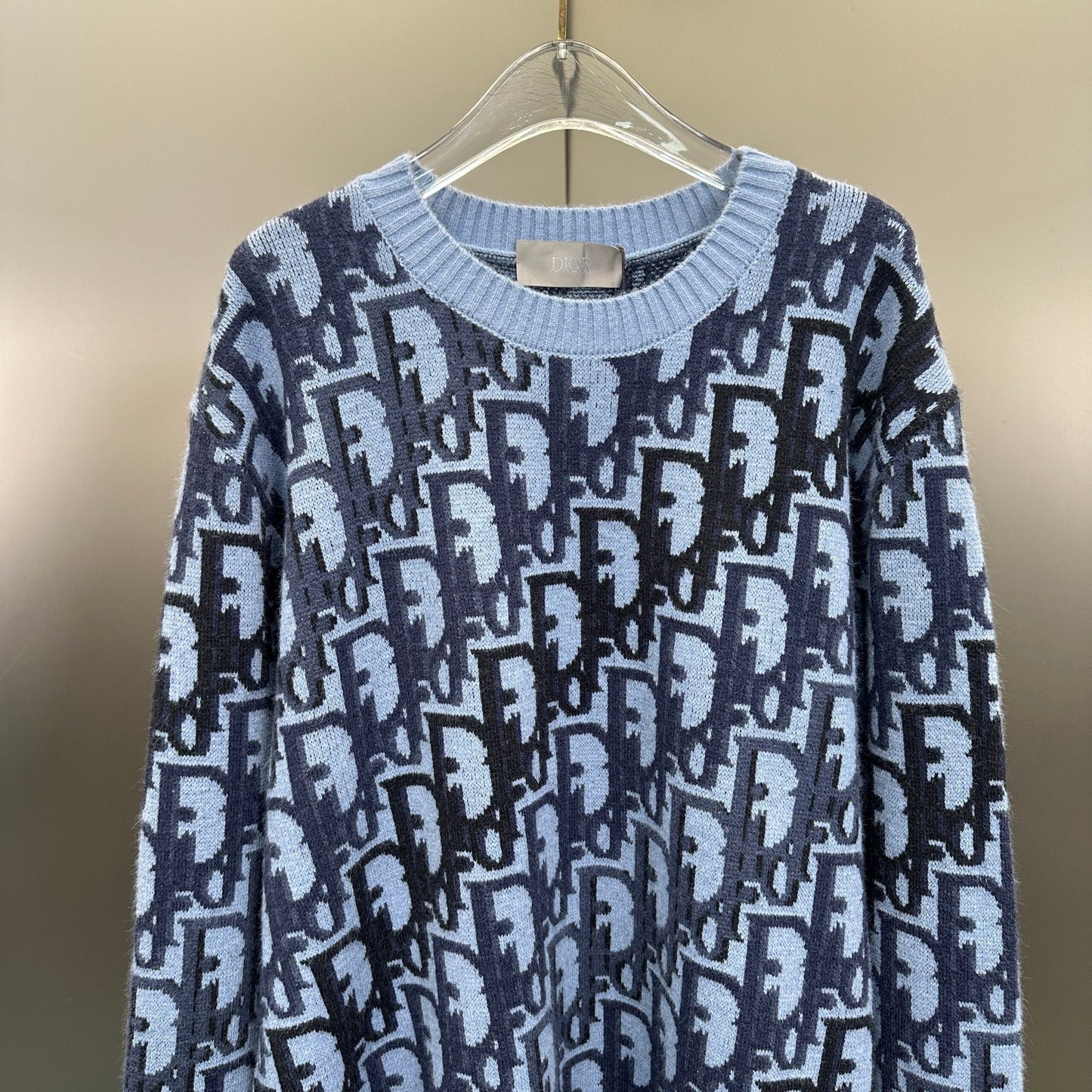 Dior Exclusive Clothing - prezentare produs