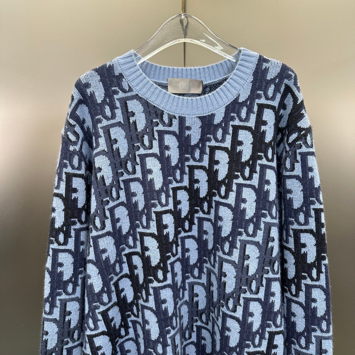 Dior Exclusive Clothing - prezentare produs