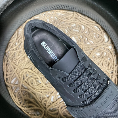 Burberry Exclusive Pantofi sport - prezentare produs