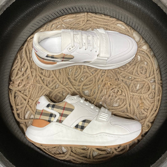 Burberry Exclusive - prezentare produs