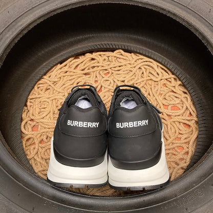 Burberry Exclusive Pantofi sport - prezentare produs