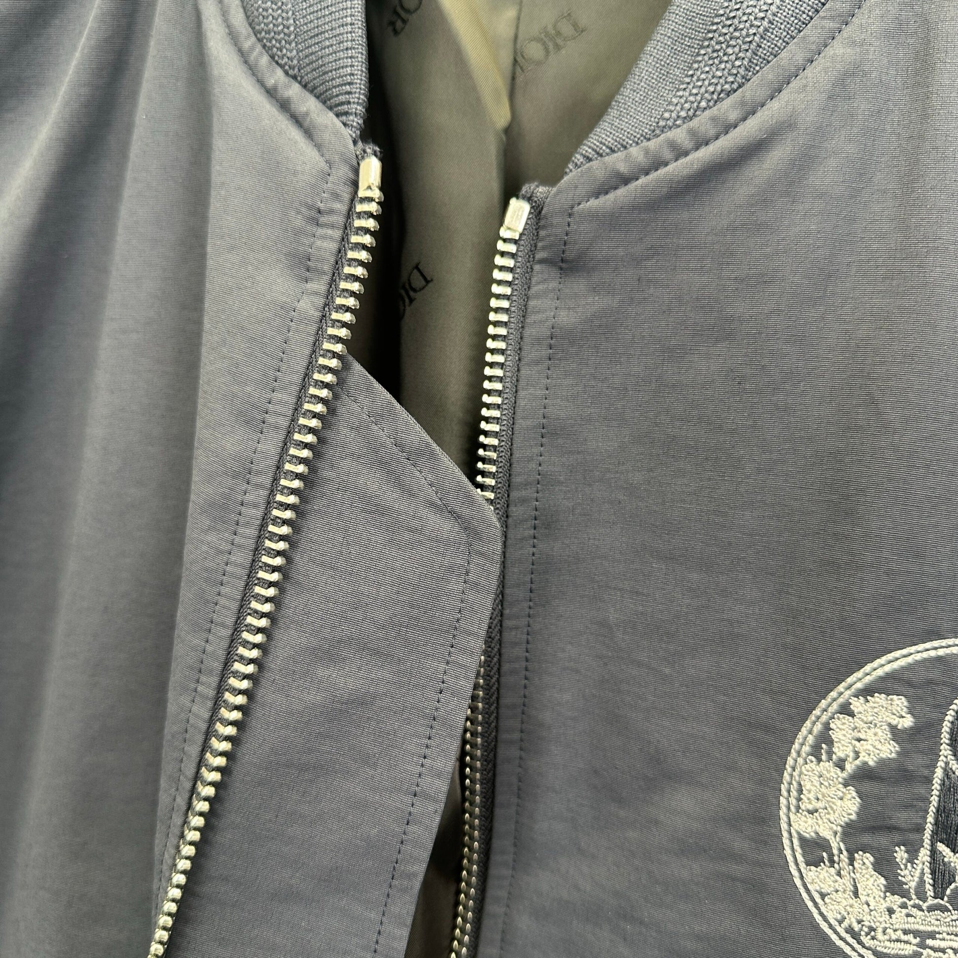 Dior Exclusive Clothing - prezentare produs