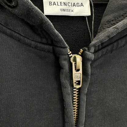Balenciaga Exclusive Clothing - prezentare produs