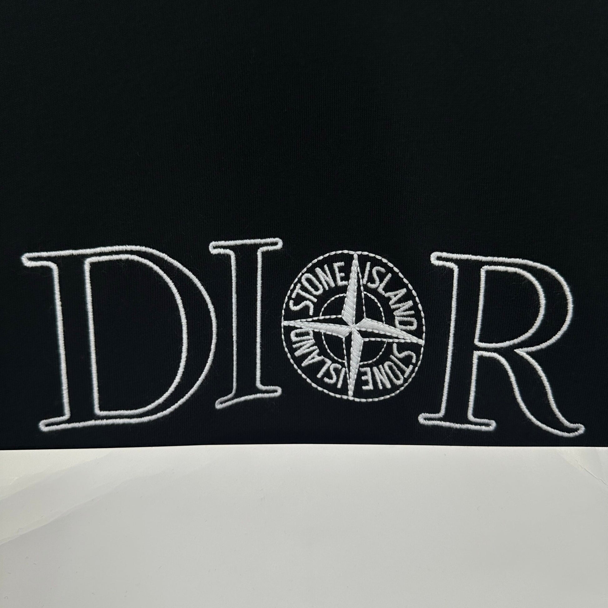 Dior Exclusive Clothing - prezentare produs