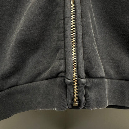 Balenciaga Exclusive Clothing - prezentare produs