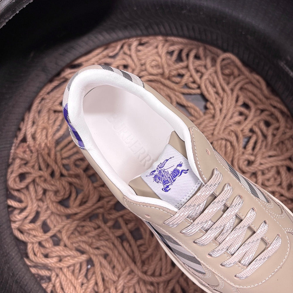 Burberry Exclusive Pantofi sport - prezentare produs