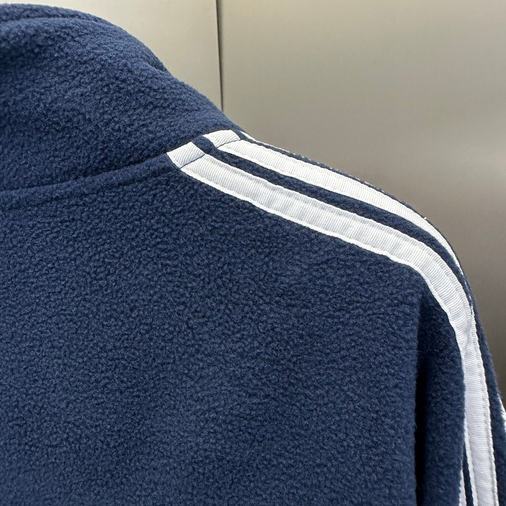 Balenciaga Exclusive Clothing - prezentare produs