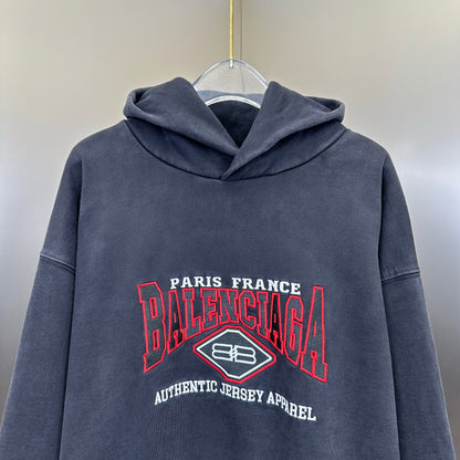 Balenciaga Exclusive Clothing - prezentare produs