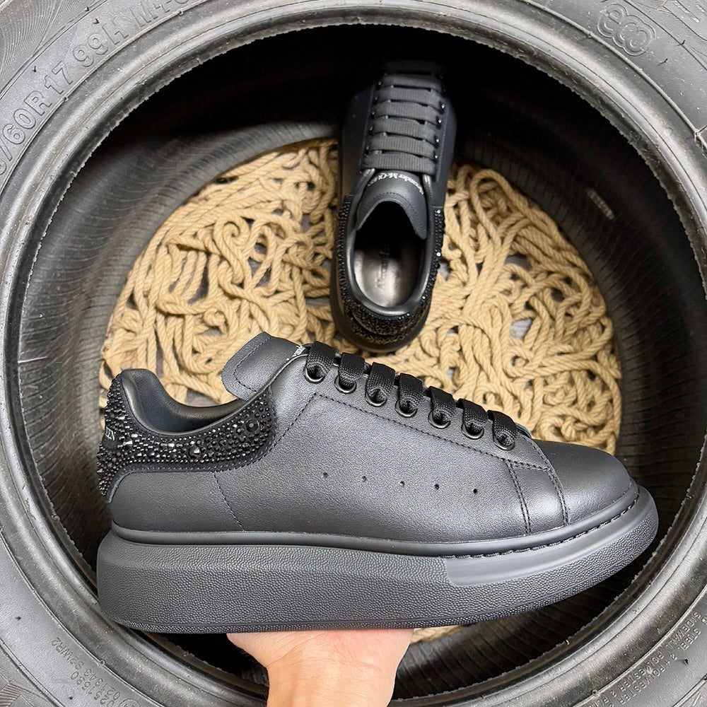 Alexander McQueen Pantofi sport - prezentare produs