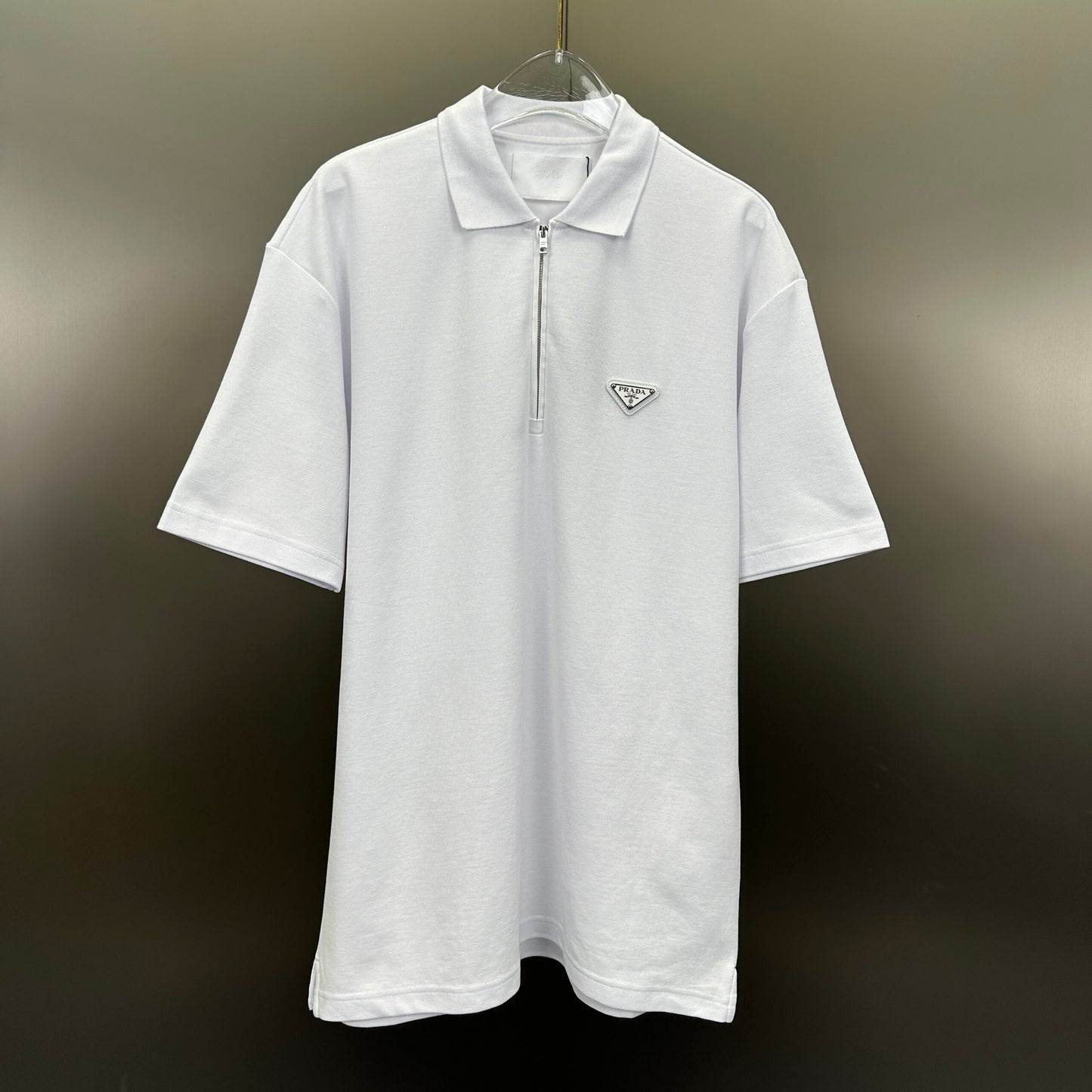 Prada Tricou Exclusive - prezentare produs