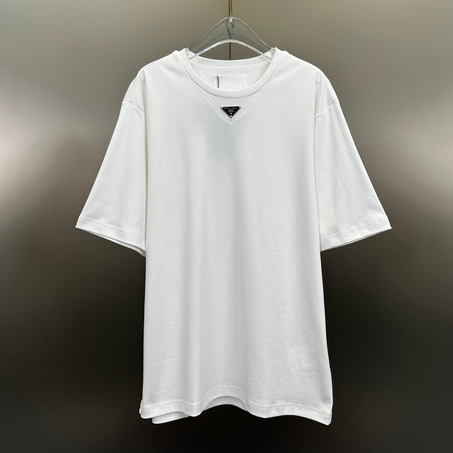 Prada Tricou Exclusive - prezentare produs