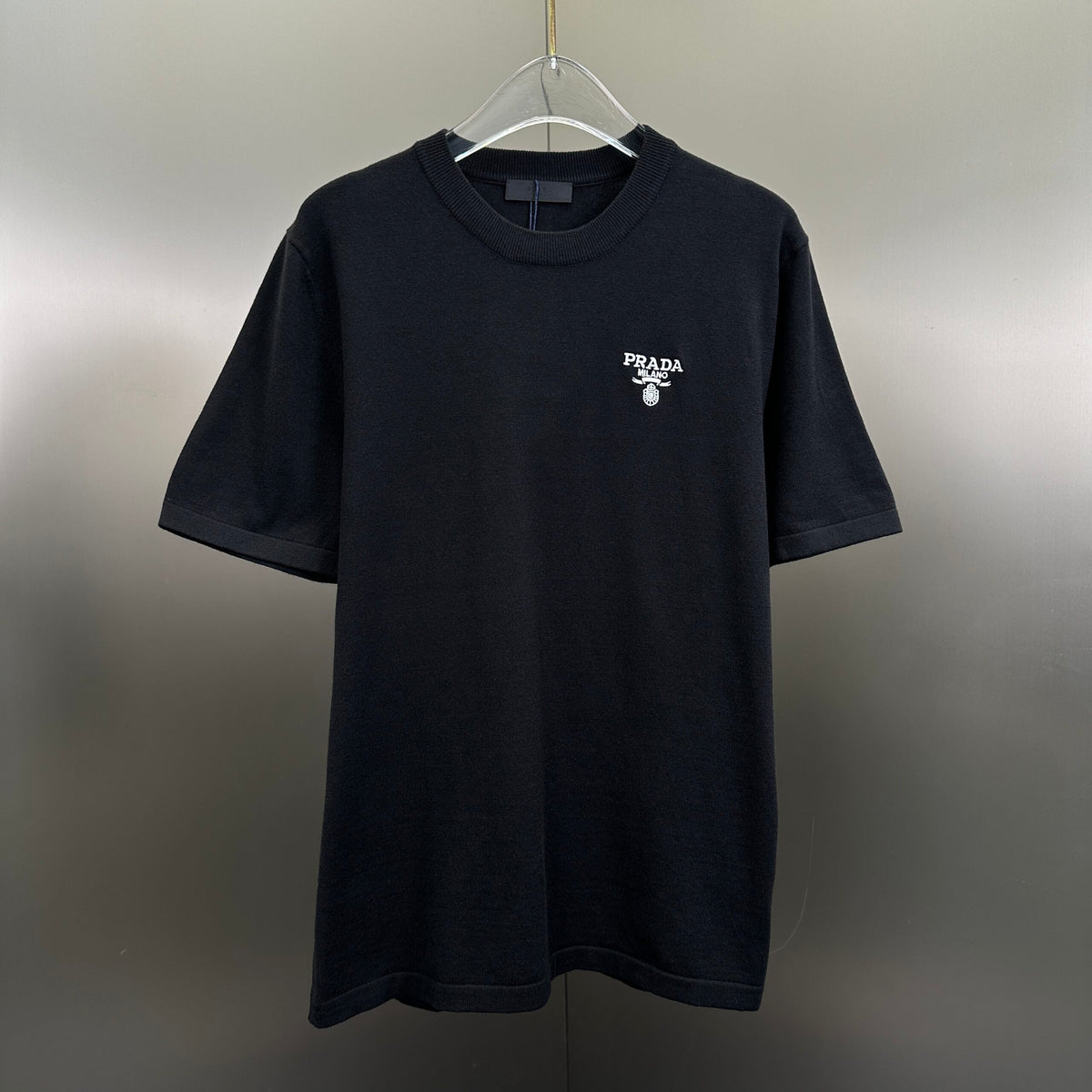 Prada Tricou Exclusive - prezentare produs
