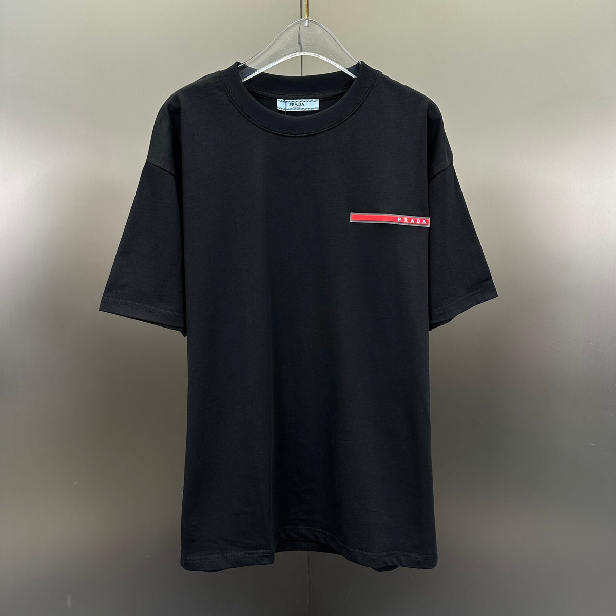 Prada Tricou Exclusive - prezentare produs