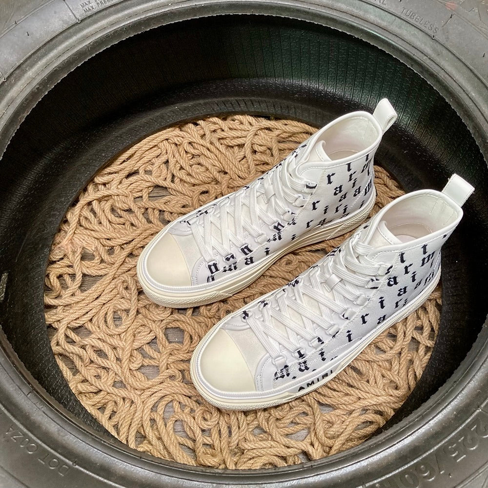 Amiri Court Exclusive - prezentare produs