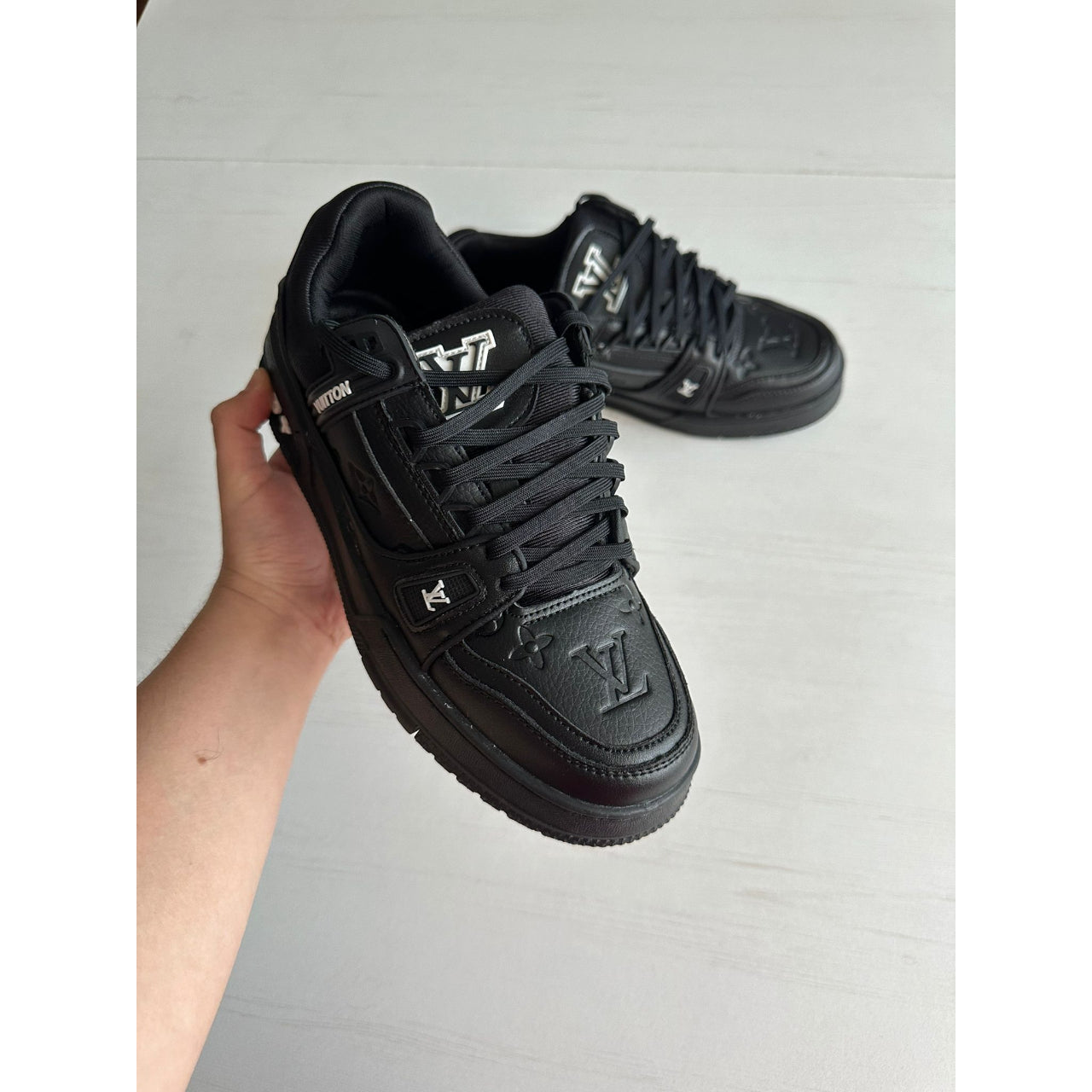 Louis Vuitton Trainers Black And White - Tgjiuplug
