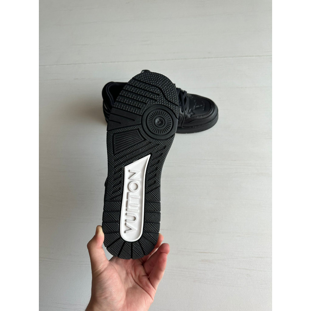 Louis Vuitton Trainers Black And White - Tgjiuplug