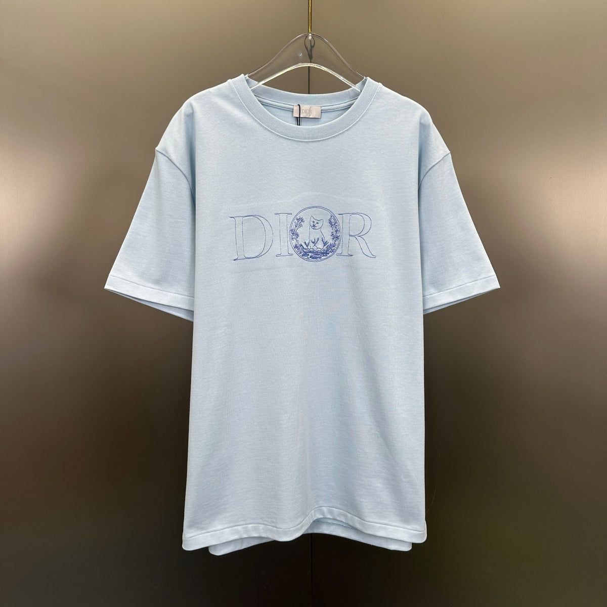 Dior Tricou Exclusive - prezentare produs